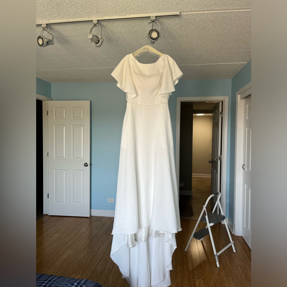 Gorgeous, Elegant , Simple Wedding Dress